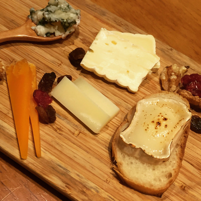 フランスチーズ盛り合わせ(ガルニ （garniture）)