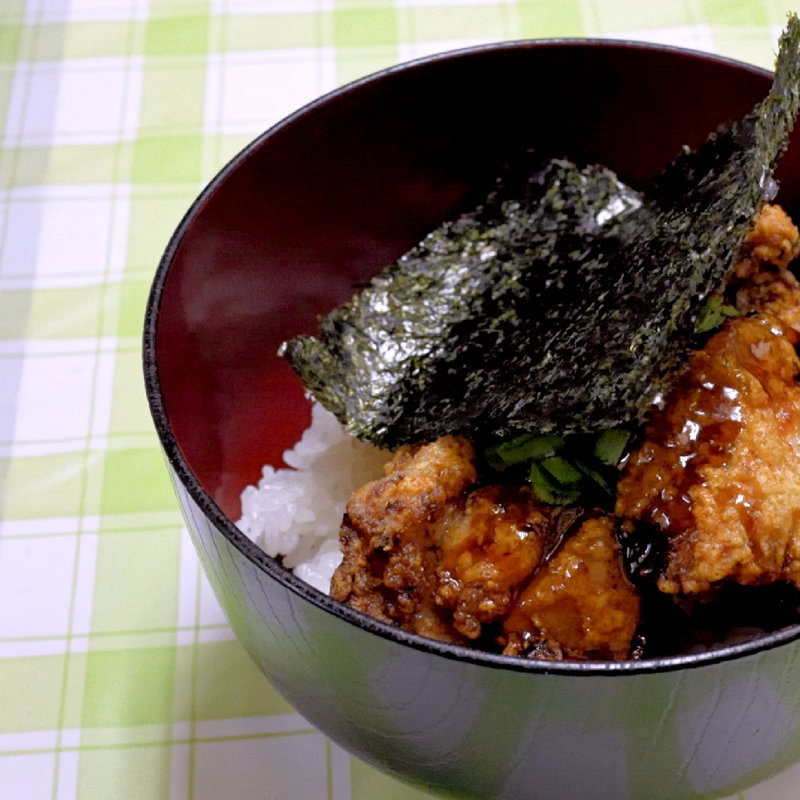 唐揚げ丼(やりときや)