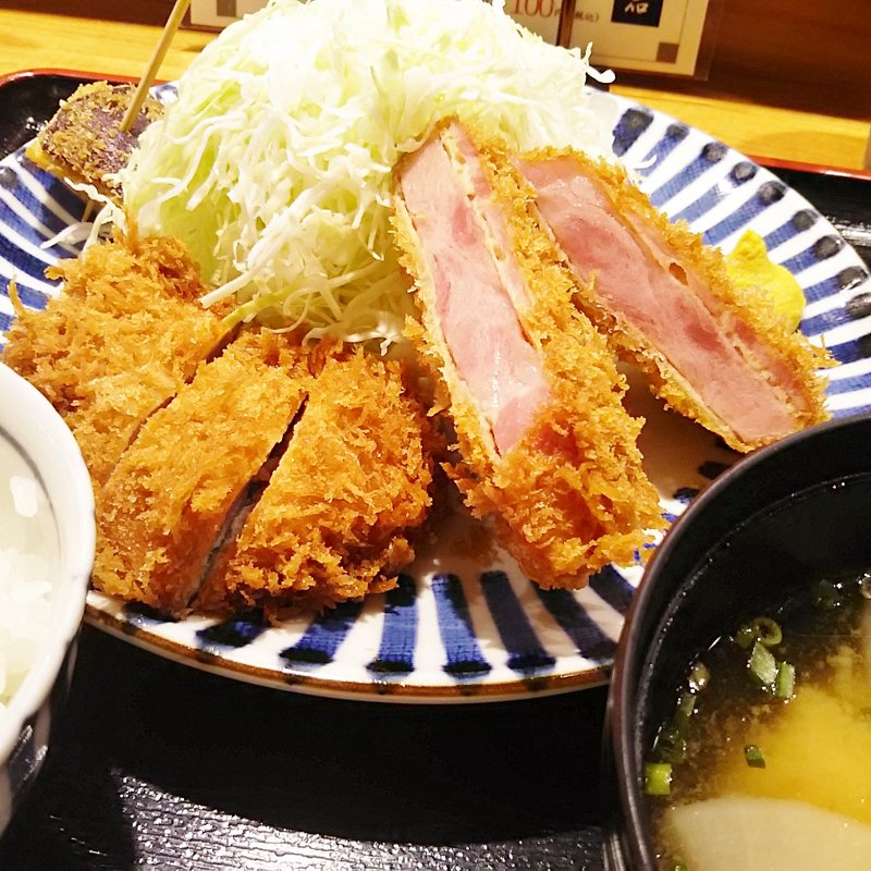 ヒレカツと厚切りハムカツ定食(とんかつ田 東陽町店)