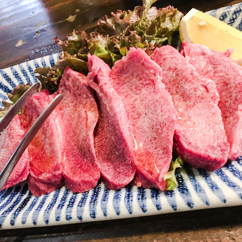 薄切り牛タン塩(焼肉はやと )