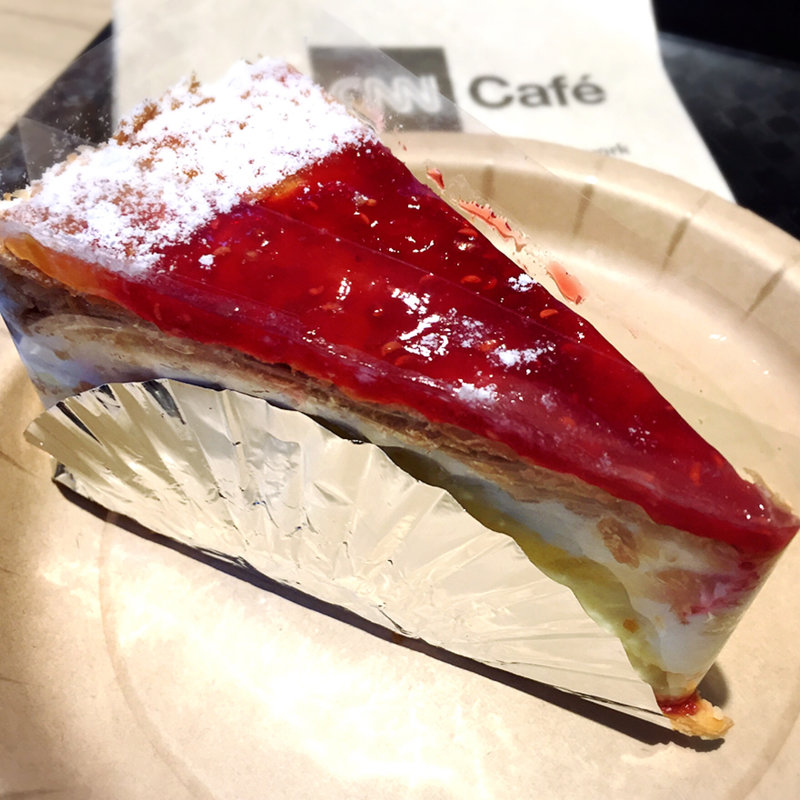 ストロベリーミルフィーユ(CNN cafe （シーエヌエヌ カフェ）)