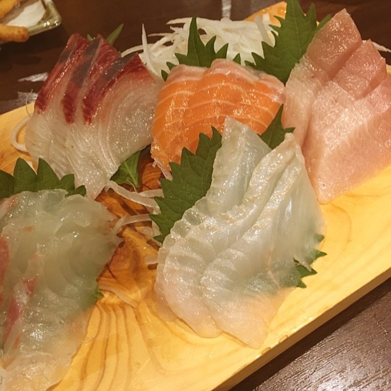 5種盛り(マグロ専門居酒屋 豊漁水産 茨木店 )