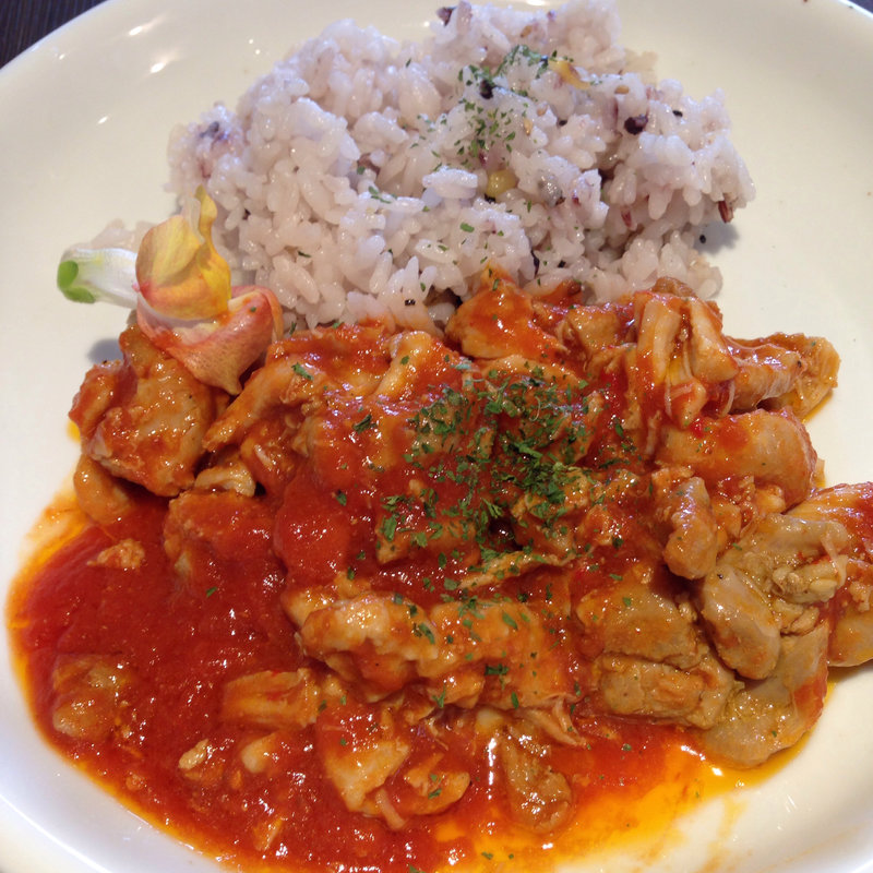 チキンのトマト煮込み(cafe Bar BSM)