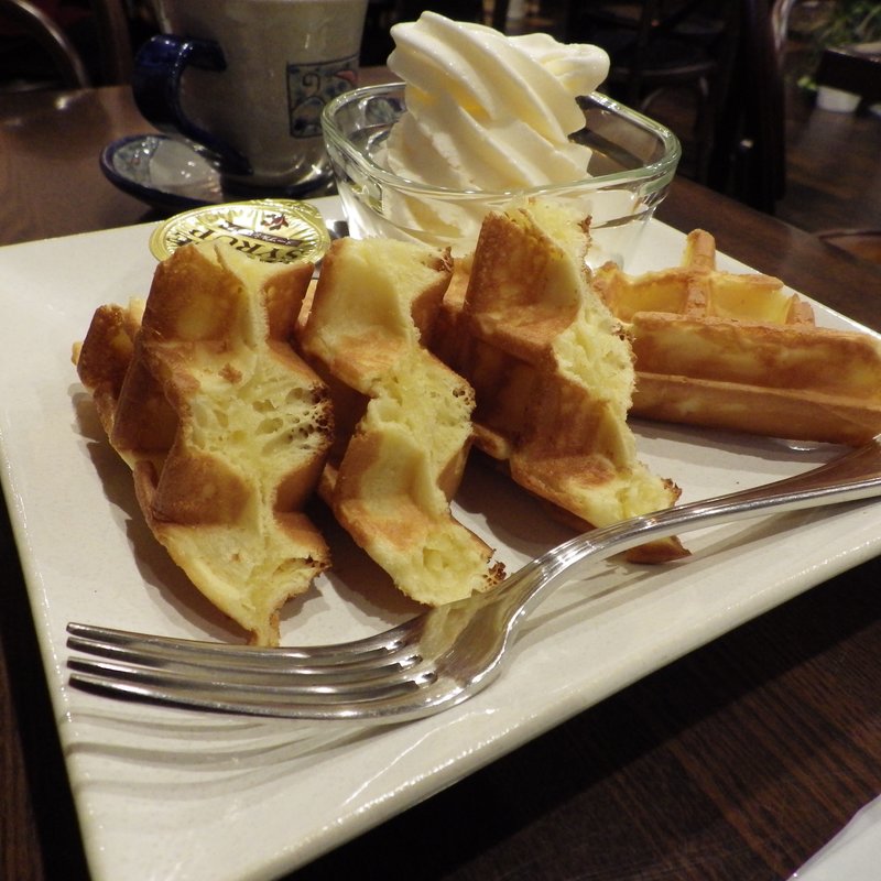 ワッフル（ソフトクリーム付き）(南部珈琲)