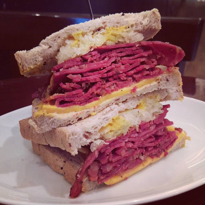 ニューヨークルーベンサンドイッチ(Qino's Manhattan New York)