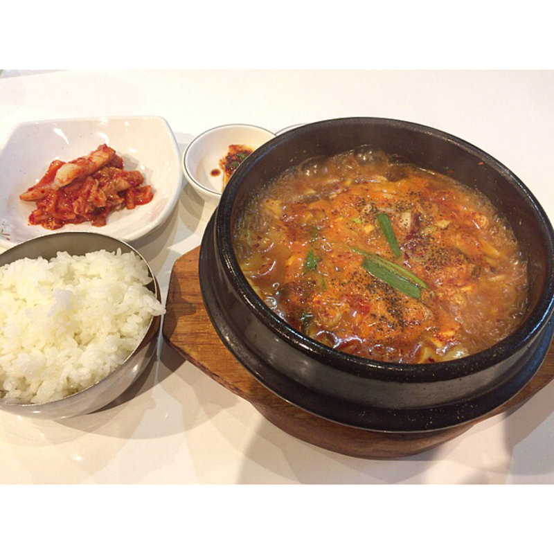 スンドゥブチゲ(まだん )