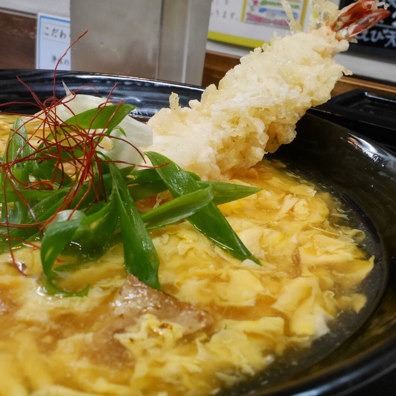 けいらんきつねうどん(麺くい  やまちゃん)