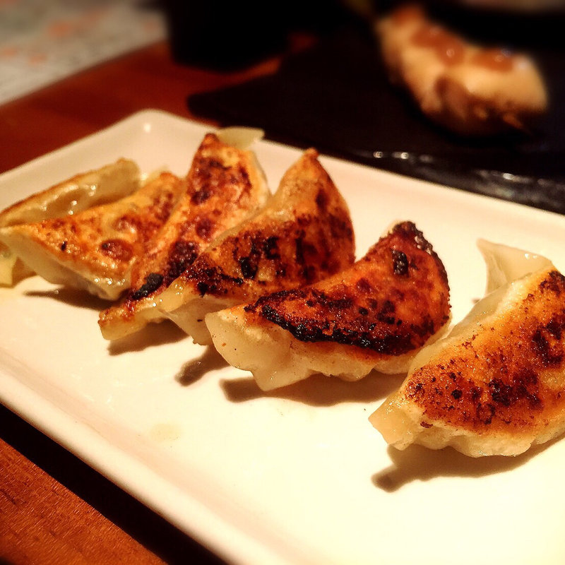 餃子(居酒屋 三盃)