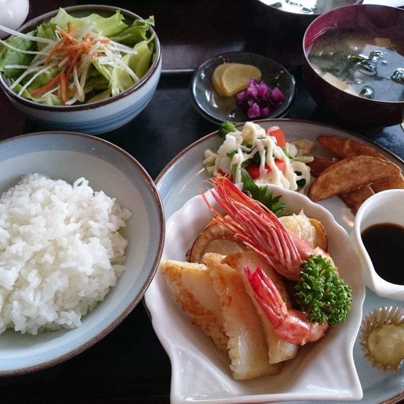 魚介のグリル(茶豆蘭)