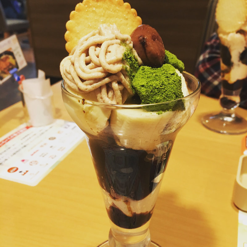 渋皮栗のわらび餅パフェ(ガスト)