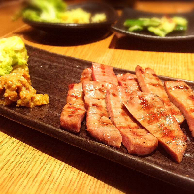 厚切り牛タン(居酒屋なかめぐろ )