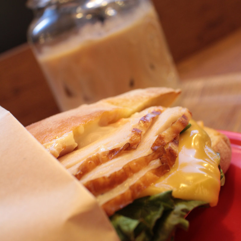 チキンサンド(チャバタ)(ドロップコーヒー)