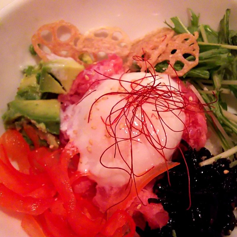 マグロとアボカド丼(CAFE KATSUO)