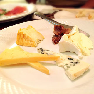 チーズS(IZAKAYA VIN )