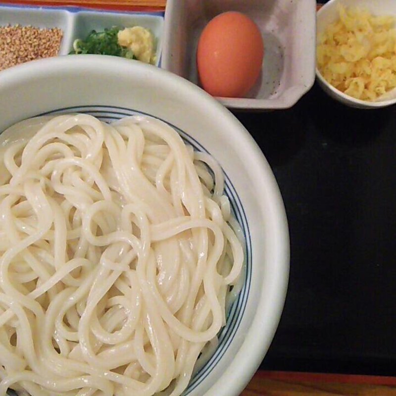 温かまたまうどん(うどん割烹 花きり （はなきり）)