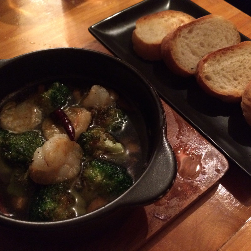 アヒージョ(ワイン×肉バル Sunday's)