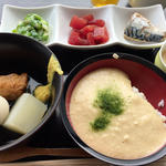 お昼の食べ放題(浅草むぎとろ本店)