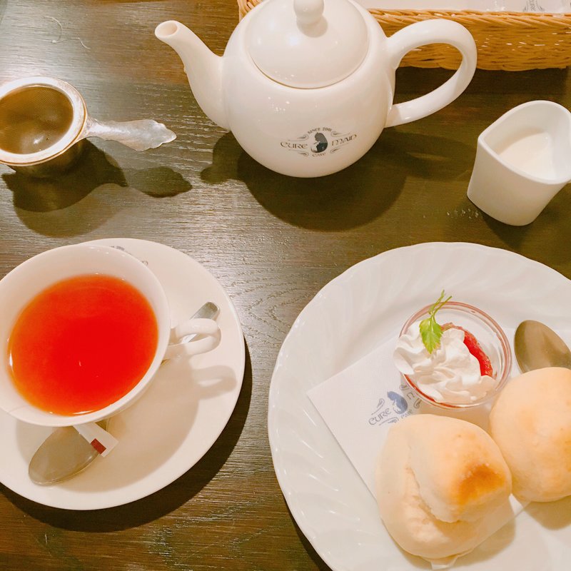 スコーンドリンクセット(CURE MAID CAFÉ)