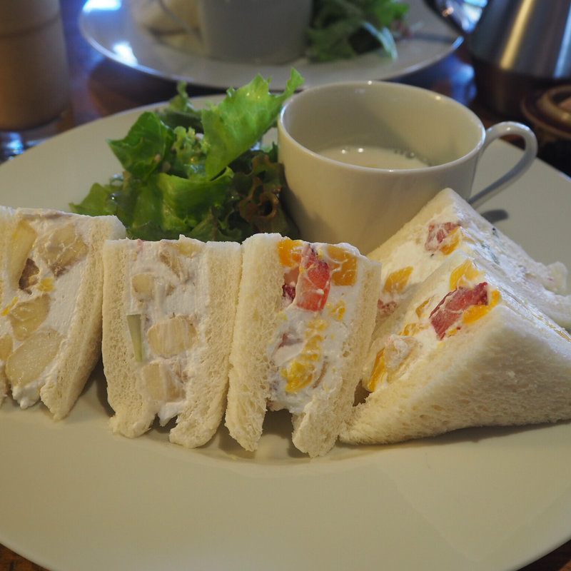 フルーツサンド(本町一丁目カフェ )