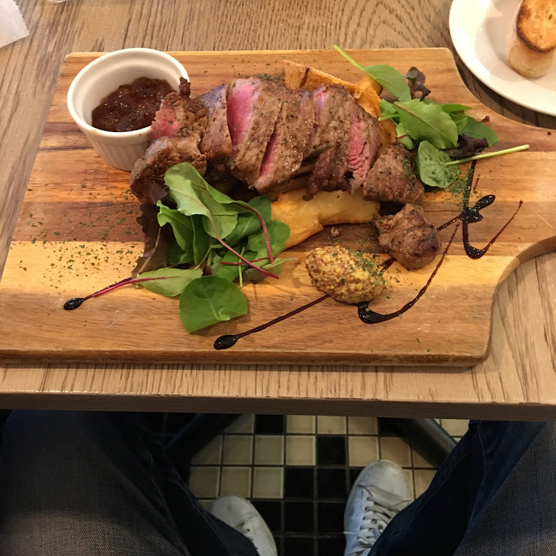 特選牛ロースステーキ(バッカス （ＢＡＣＣＨＵＳ）)