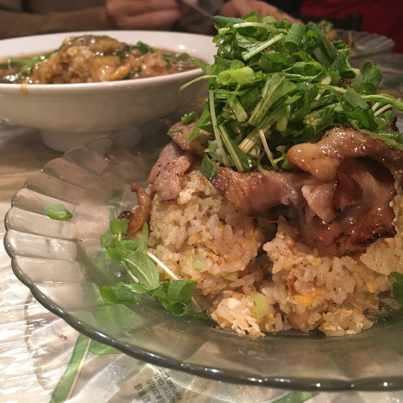 炙りチャーシュー炒飯(ハリヤリキッチン)