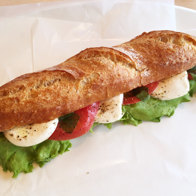 カプレーゼカスクート(ベーカー バイツェン)