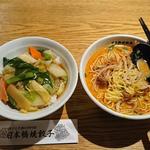 ハーフ担々麺+ハーフ中華丼(日本橋焼餃子 浜松町店 )
