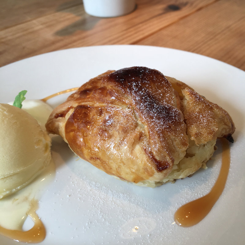 アップルパイ(絵音カフェ)