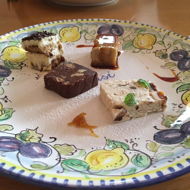 ドルチェの盛り合わせ(ロアジ )