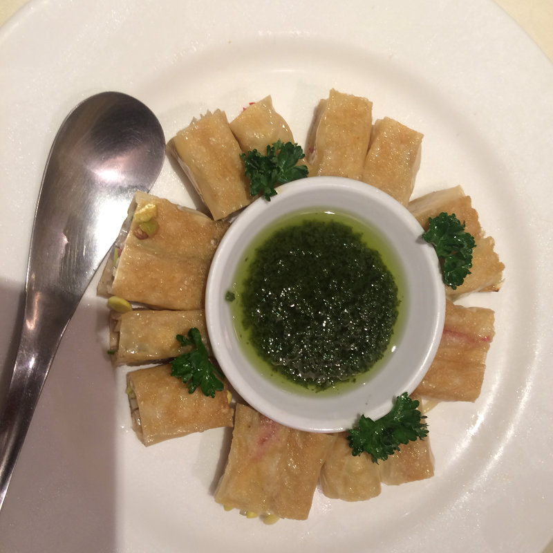 もやしを湯葉で巻いたやつ(四川料理 龍の子)