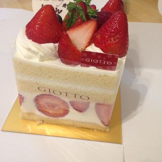 ショートケーキ Giotto 渋谷ヒカリエシンクス店 の口コミ一覧 おいしい一皿が集まるグルメコミュニティサービス Sarah