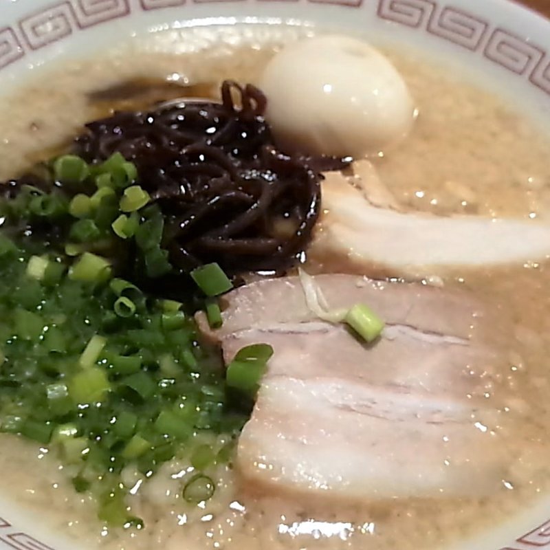 博多らーめん 味玉(博多ラーメン 博多麺屋)