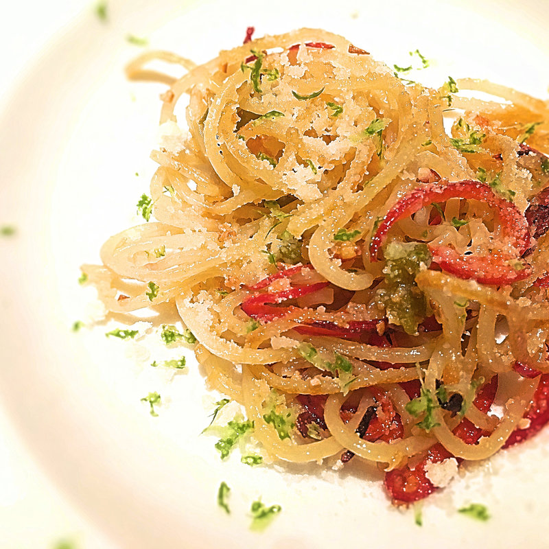 ハラペーニョのペペロンチーノやきそば(キャーヴ ドゥ ギャマン エ ハナレ （Cave de Gamin et Hanare）)