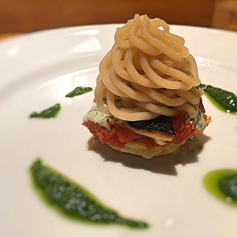 秋刀魚のモンブラン(キャーヴ ドゥ ギャマン エ ハナレ （Cave de Gamin et Hanare）)