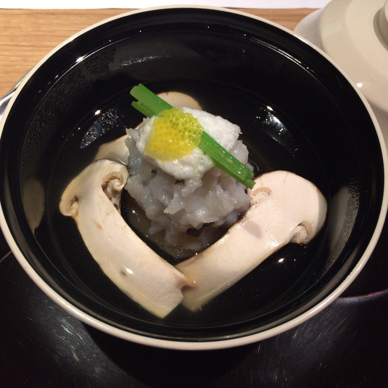 松茸と鱧の椀物(懐食みちば)