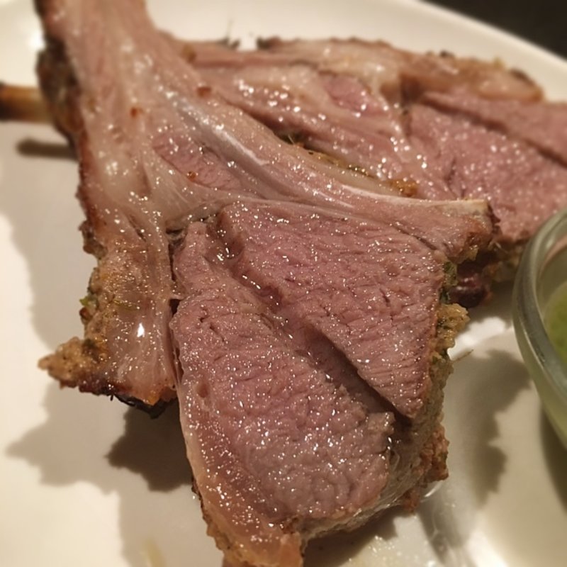 ラムチョップ(パパスバル 月島本店)