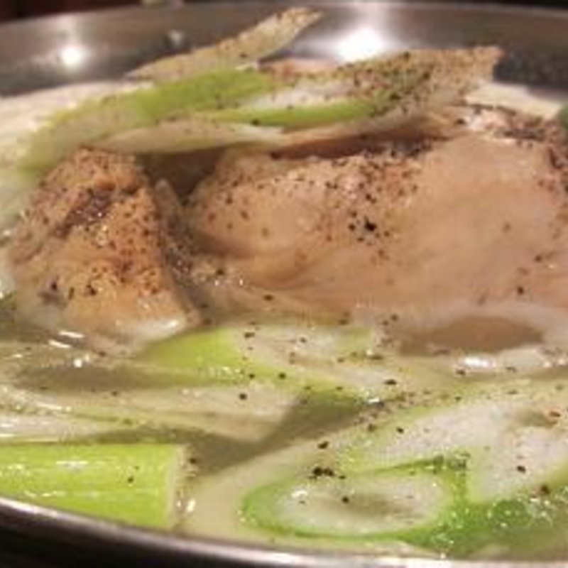 参鶏湯(鳳仙花)