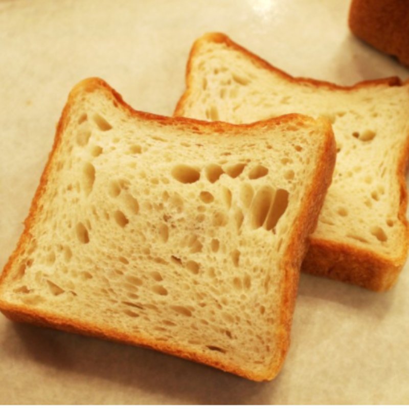 全粒粉食パン（金曜限定）(nukumuku （ヌクムク）)