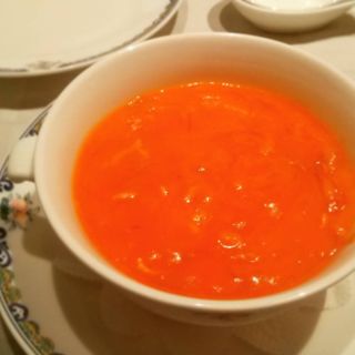 蟹の卵入りふかひれスープ(中国料理　桃花林 （トウカリン）)