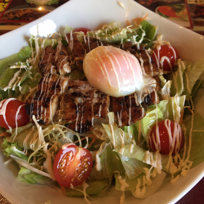ぶたかばサラダ丼(ぶたかば焼専門店　かばくろ 総本店 （ぶたかばやきせんもんてん　かばくろ）)