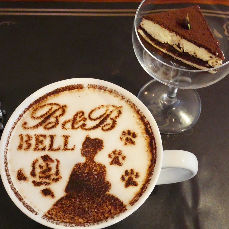 美女と野獣のラテアート(美女と野獣のカフェ&レストランBeauty & the Beast)