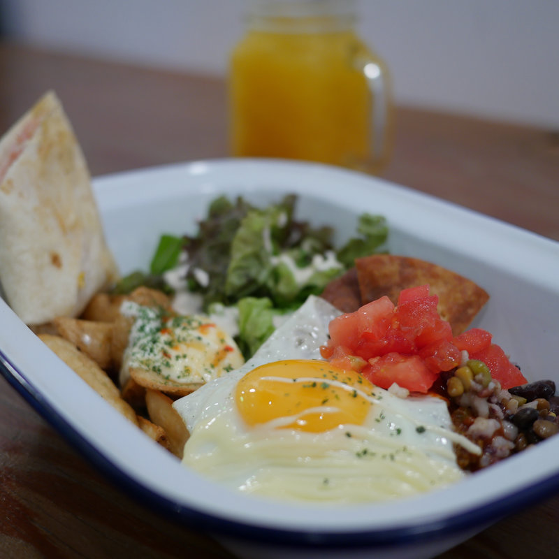 KINGタコライスコンボプレート(WIRED CAFE アトレ川崎店)