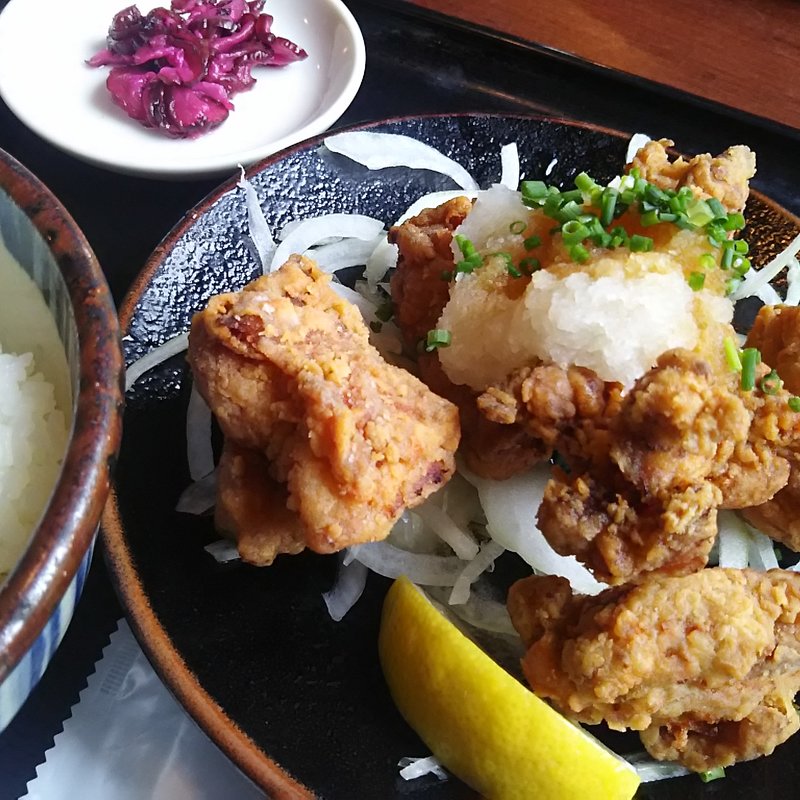 鶏唐みぞれ定食(炭火焼き鳥 串八珍 新川店)