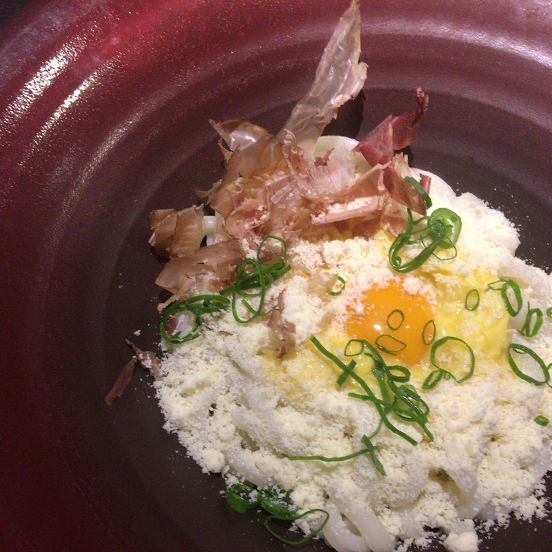 粉チーズ釜玉うどん(麺匠の心つくし つるとんたん 六本木店)