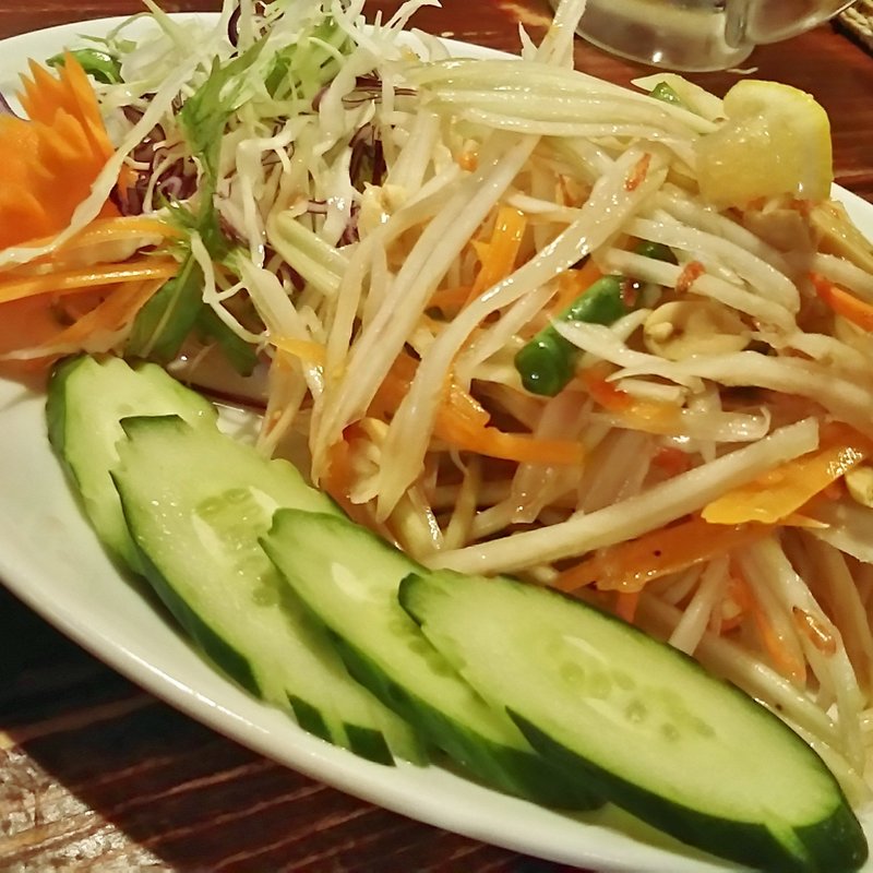 ソムタム（タイパパイヤサラダ）(タイ屋台サバイチャイ・錦糸町)
