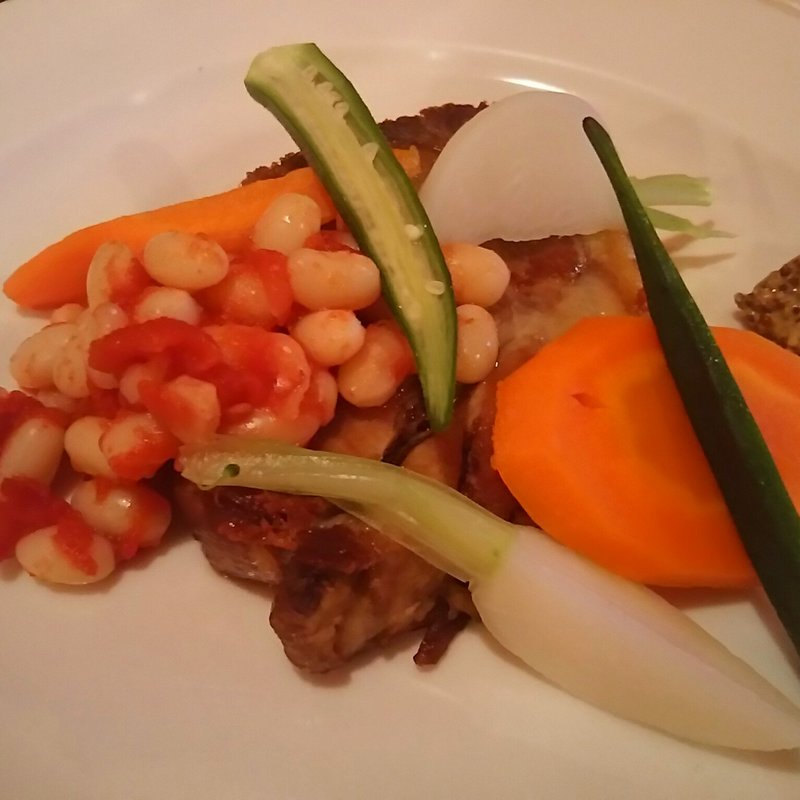 豚肉のコンフィ 白いんげん豆添え(ビストロ フォンテーヌ （Bistro Fontaine）)
