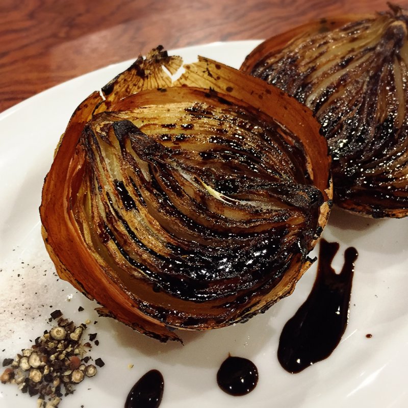 玉葱の丸ごとロースト(Bistro Le Rire(ル・リール))