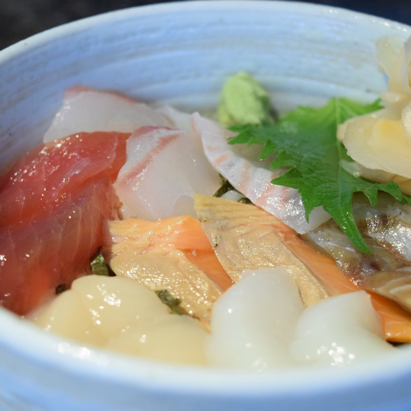 ボリューム満点！渋谷で海鮮丼を楽しもう！