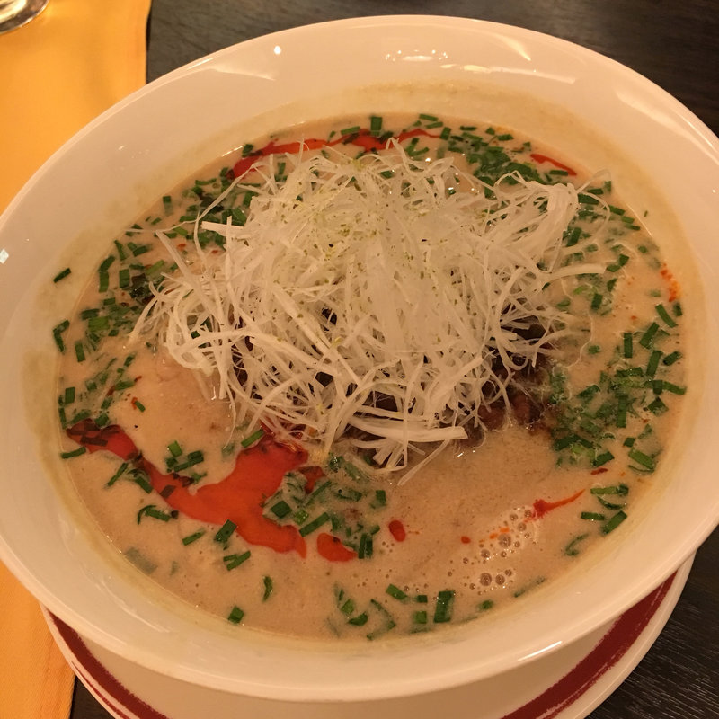 陳特別顧問直伝の担々麺(彩龍)