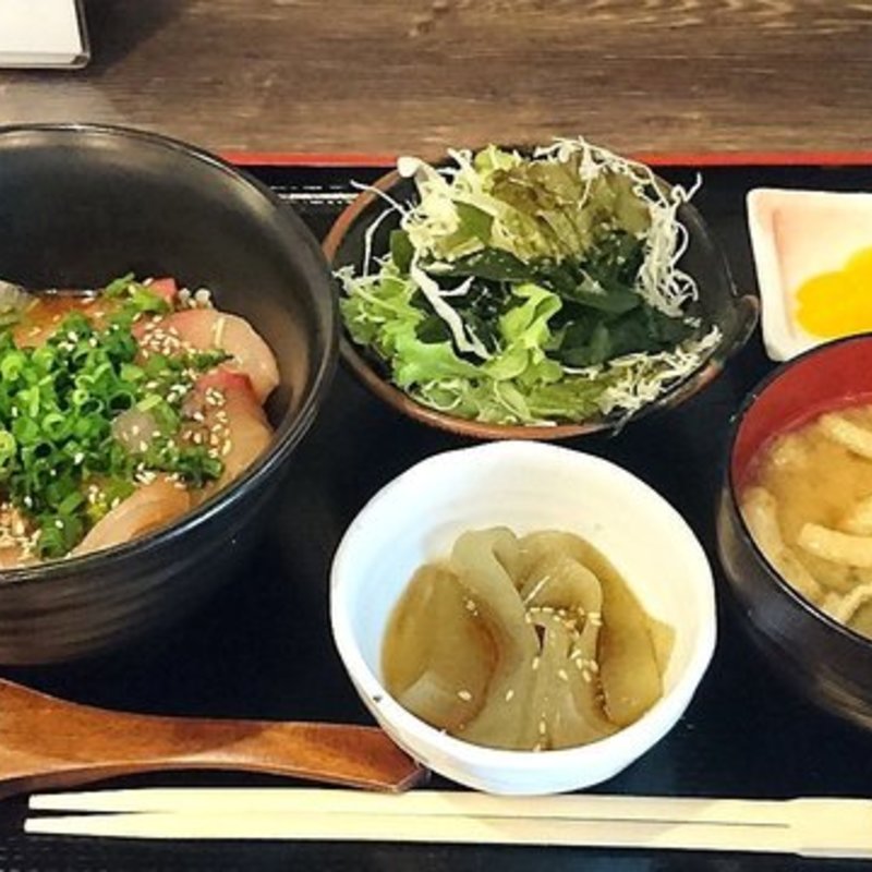 大分 琉球丼定食(九州の地魚料理 侍 浜松町店)